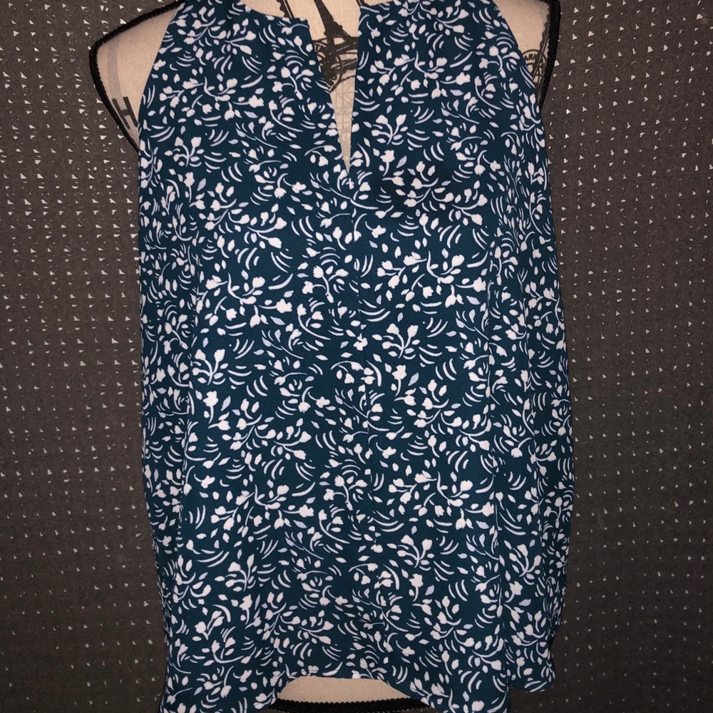 Razorback tank top